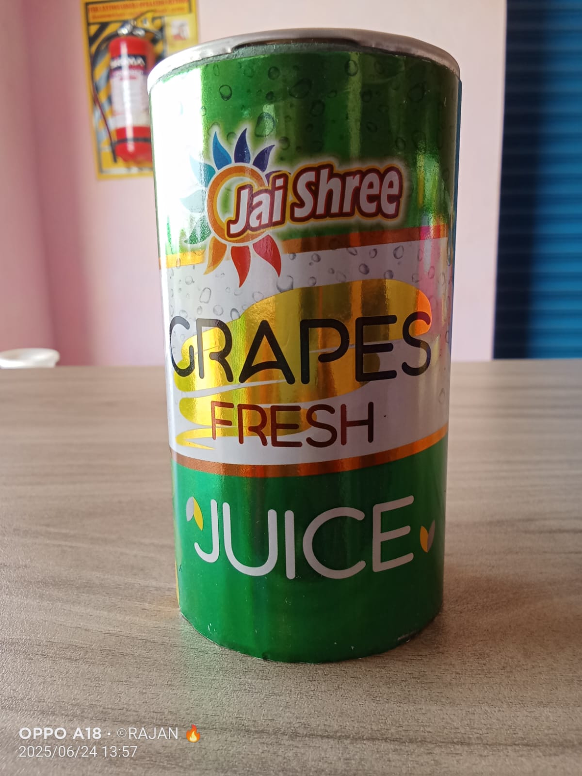 Monster yellow crackling shower